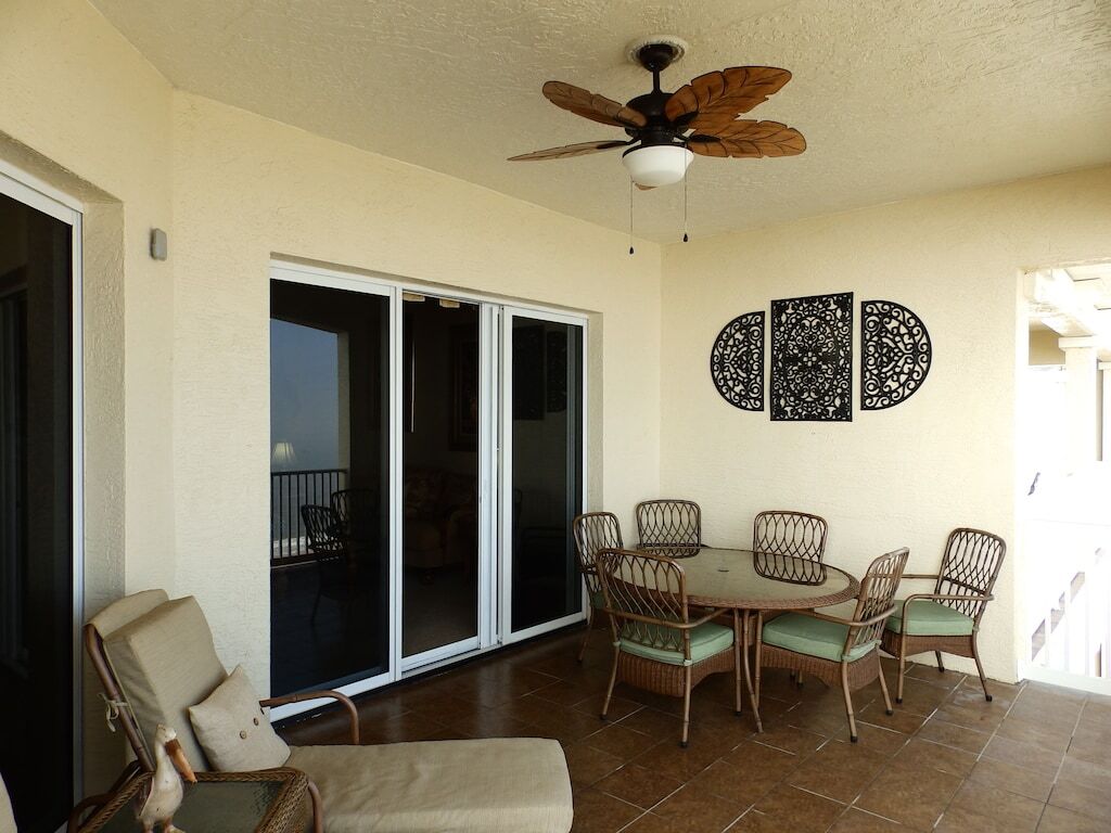 Direct Ocean Front Penthouse, Vacation In The Lap Of Luxury ! photo