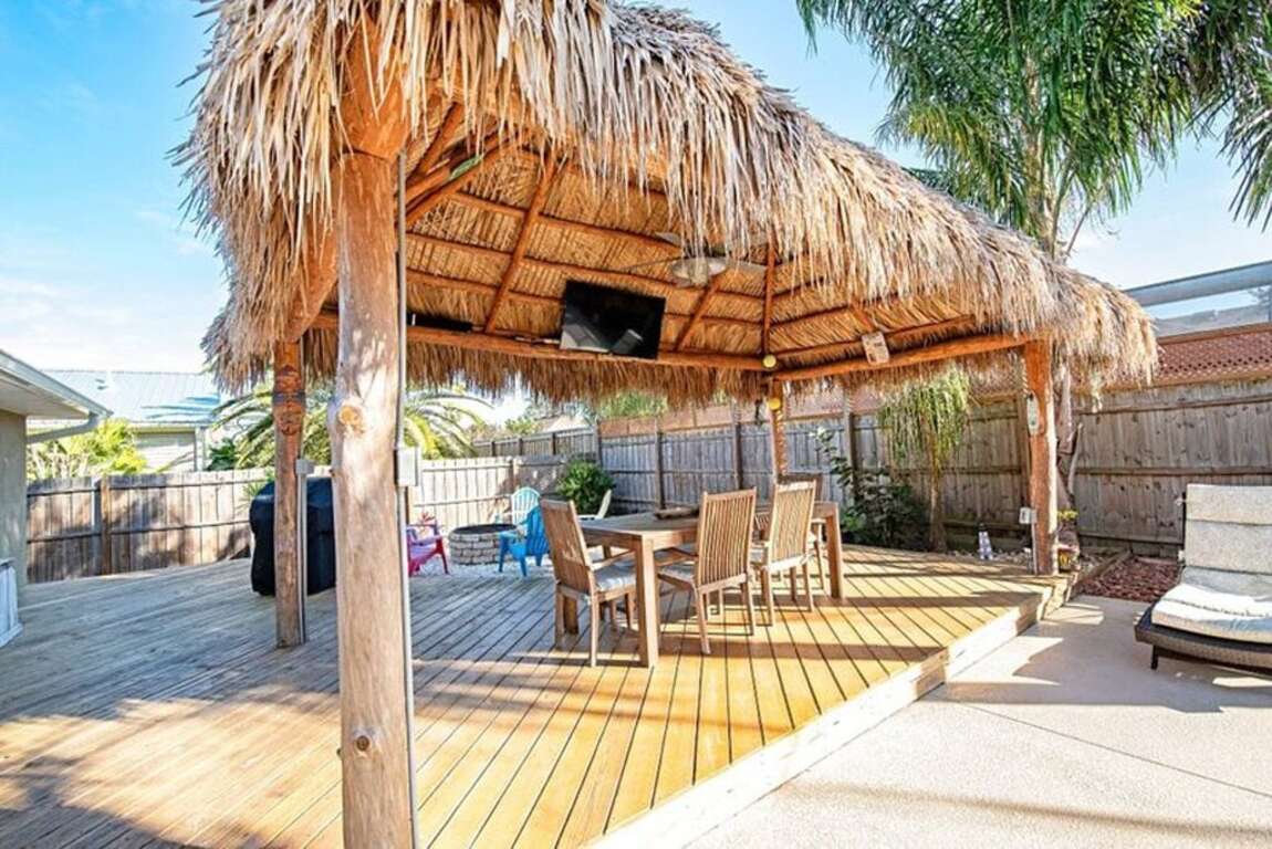 (Private Pool & Heated Spa) Tiki Beach Retreat photo