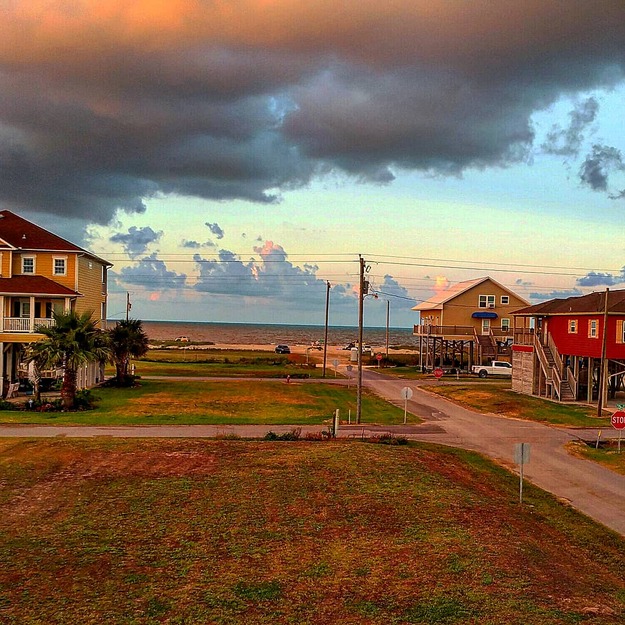 Cabins at the beach - Holly beach