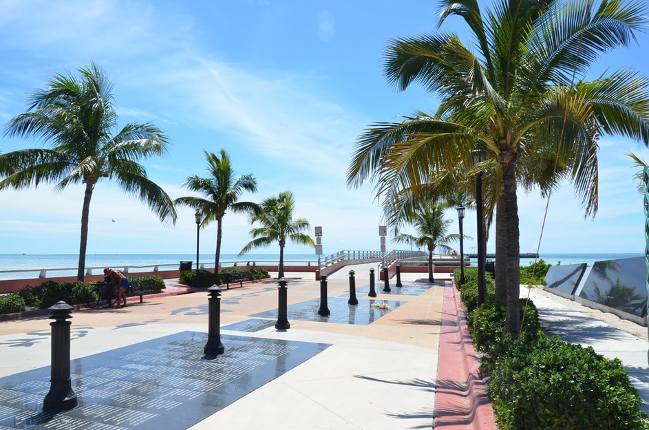 Memorial boulevard