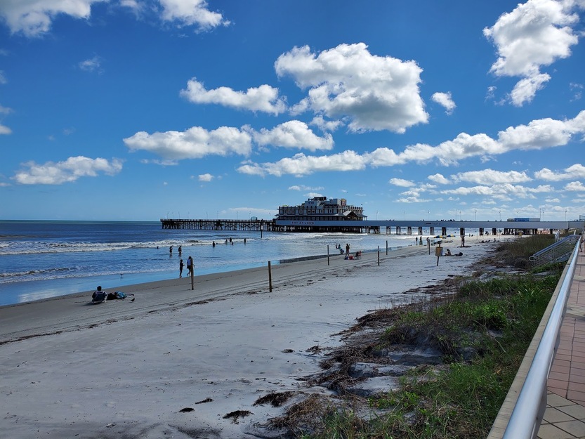 Daytona Beach Main Street pier